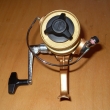 MK 100 ve zlat� barv�